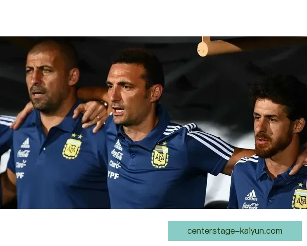 斯卡洛尼战术执行力保持稳定,球队整体表现值得关注 斯卡洛尼战术执行力保持稳定,球队整体表现值得关注