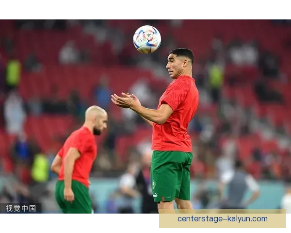 阿什拉夫在国家队队长角色中的领导力与表现分析